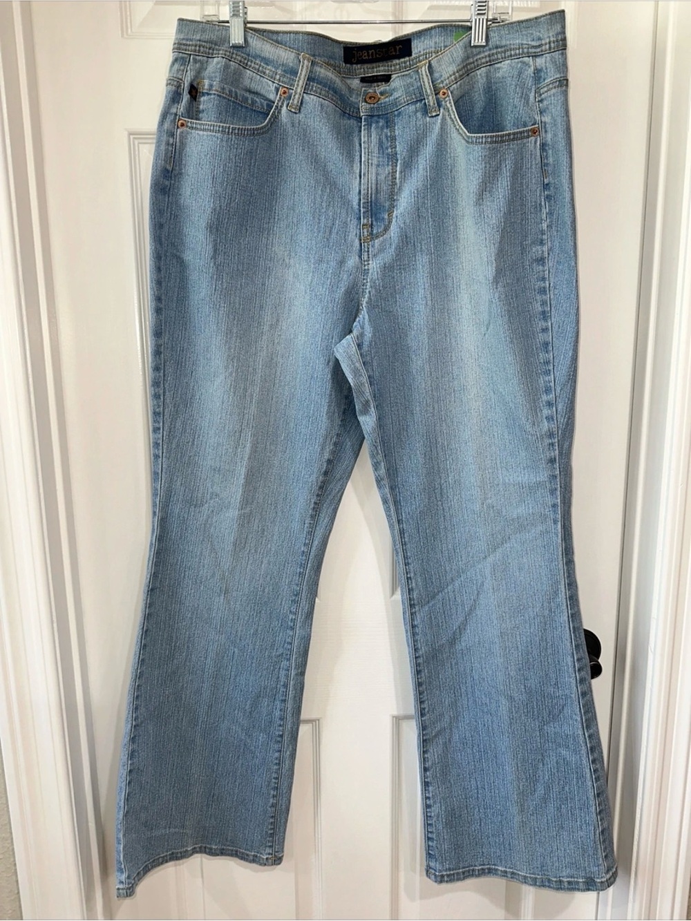 Jeanstar Elle Women's 18W Flared Leg Jeans Blue Light Wash Retro Boho Y2K